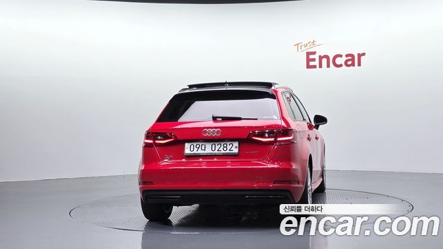 Audi A3 Spotback e-tron 8V — пробег 42 321 км — фото 4 из 5