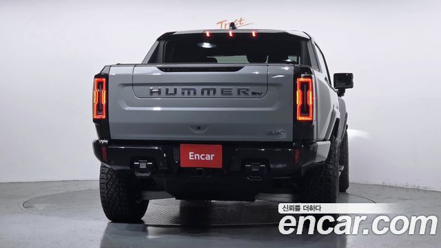 GMC Hummer EV e4WD — пробег 2 150 км — фото 4 из 5