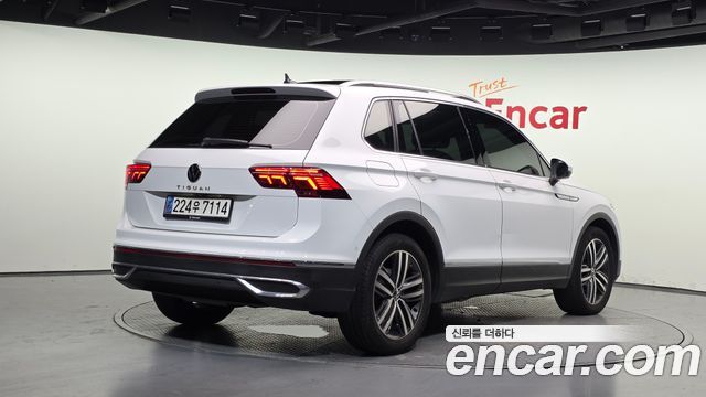 Volkswagen Tiguan из Кореи Encar