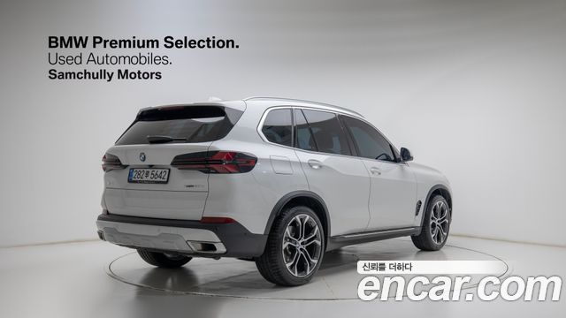 BMW X5 xDrive 30d xLine — пробег 4 200 км — фото 4 из 5