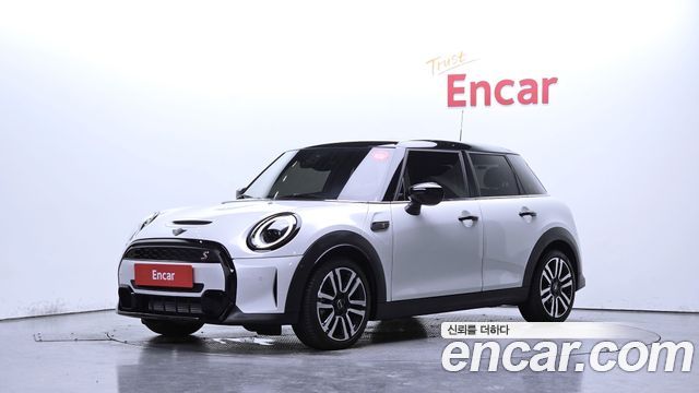 Mini Cooper 5Door Classic Third Generation — пробег 8 462 км — фото 1 из 5