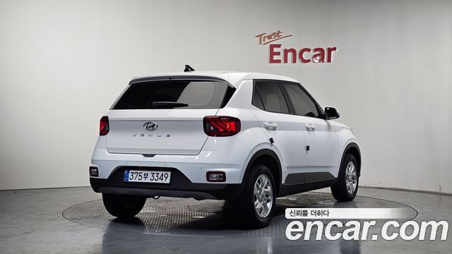 Hyundai Venue из Кореи Encar