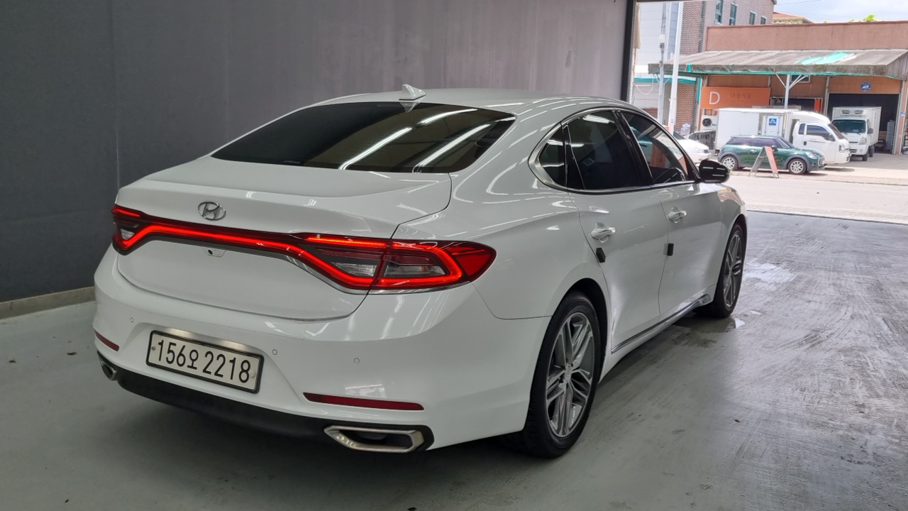 Hyundai Grandeur из Кореи Encar
