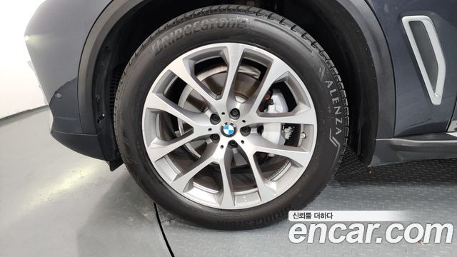 BMW X5 xDrive 30d xLine — пробег 80 713 км — фото 5 из 5