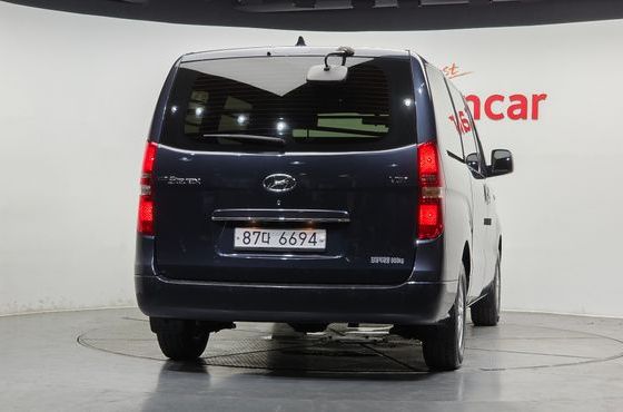 Hyundai Starex Van 3-Seater Smart — пробег 86 709 км — фото 4 из 5