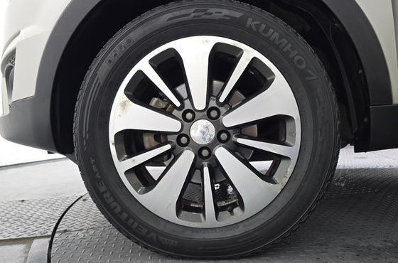 Ssangyong KORANDO 2.0 CVT 2WD Deluxe — пробег 157 067 км — фото 5 из 5