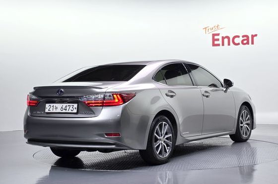 Lexus ES Supreme+ XV60 — пробег 123 506 км — фото 2 из 5