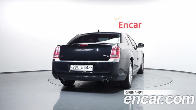 Chrysler 300C 3.6 AWD — пробег 128 564 км — фото 4 из 5