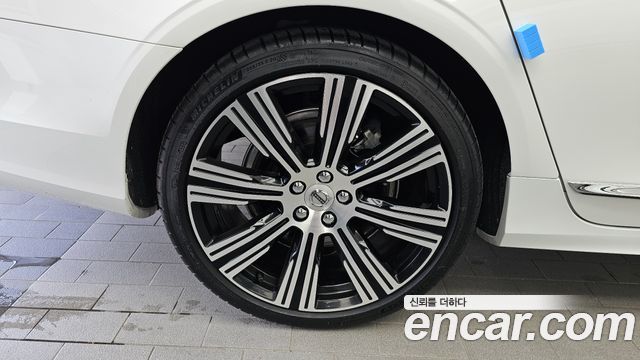 Volvo S90 из Кореи Encar