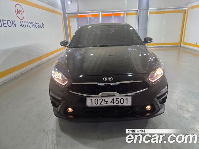 Kia K3 Luxury — пробег 142 000 км — фото 1 из 5