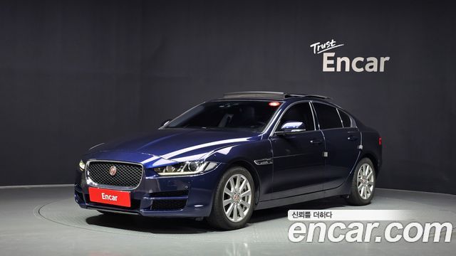 Jaguar XE 20d Prestige — пробег 90 369 км — фото 1 из 5