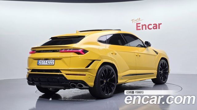 Lamborghini Urus 4.0 V8 S — пробег 12 736 км — фото 2 из 5