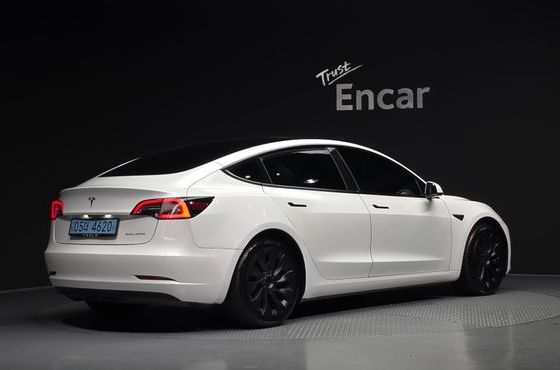 Tesla Model 3 Long Range AWD — пробег 70 395 км — фото 2 из 5
