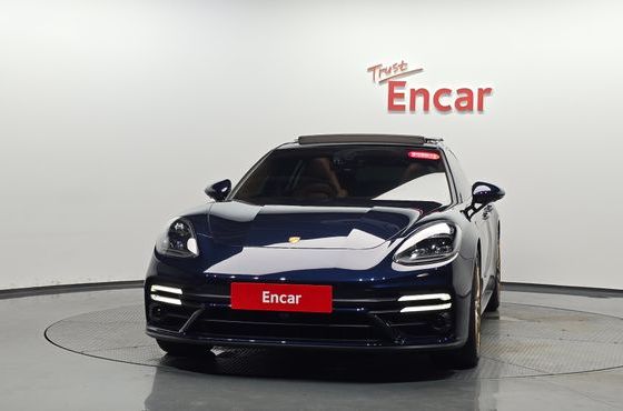 Porsche Panamera 4.0 GTS — пробег 34 690 км — фото 3 из 5