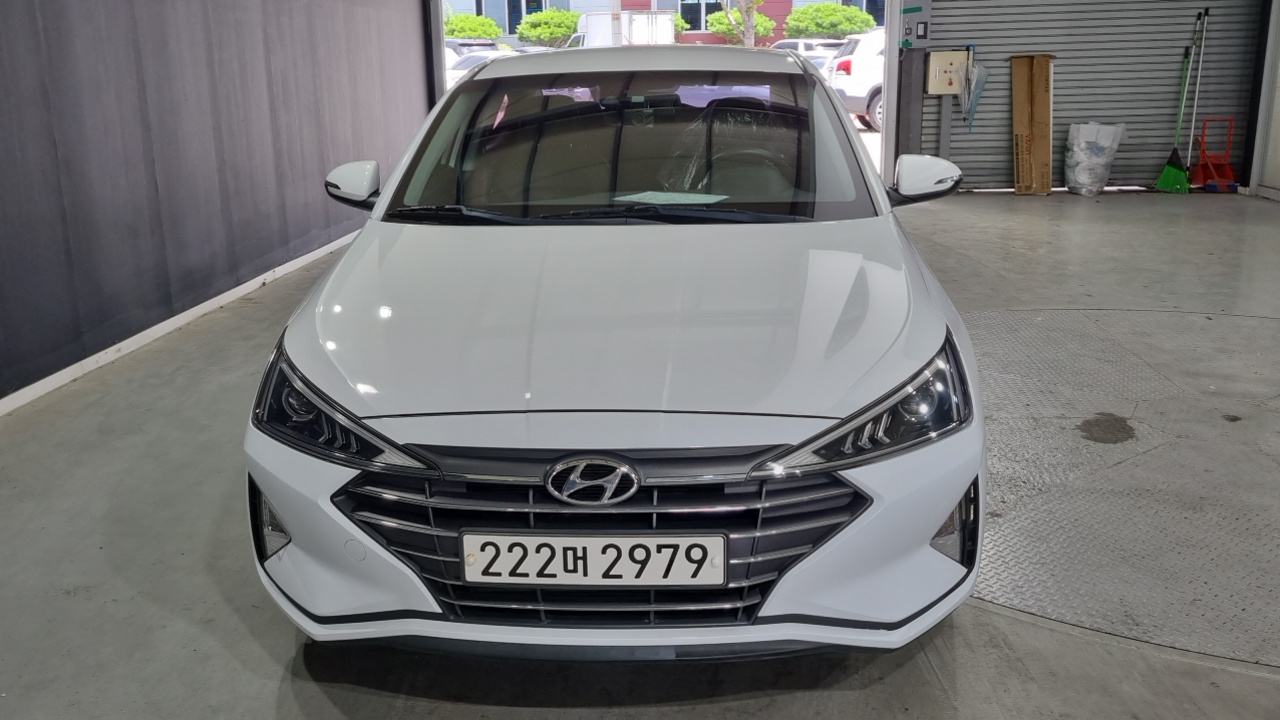 Hyundai AVANTE из Кореи Encar