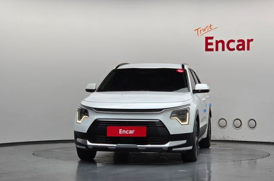 Kia Niro Best Selection — пробег 22 783 км — фото 3 из 5
