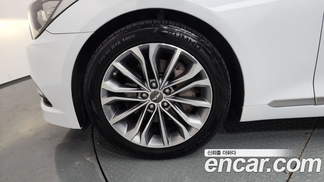 Hyundai Genesis из Кореи Encar