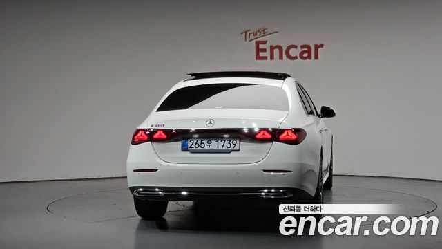 Mercedes-Benz E-Class из Кореи Encar