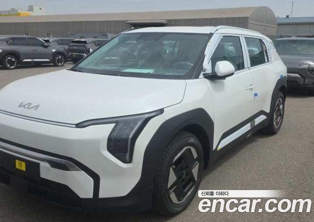 Kia EV3 Long Range 2WD Earth — пробег 1 км — фото 1 из 5