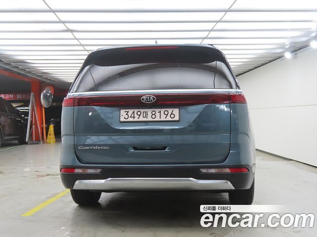 Kia Carnival из Кореи Encar