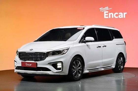 Kia Carnival 9-Seater Noblesse Special — пробег 102 132 км — фото 1 из 5