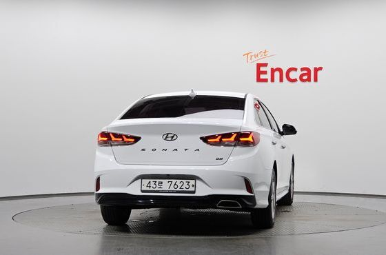 Hyundai Sonata 2.0 Modern — пробег 180 784 км — фото 4 из 5