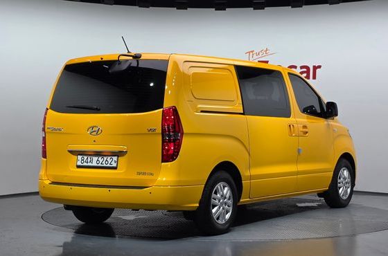 Hyundai Starex Van 5-Seater Smart — пробег 119 466 км — фото 2 из 5