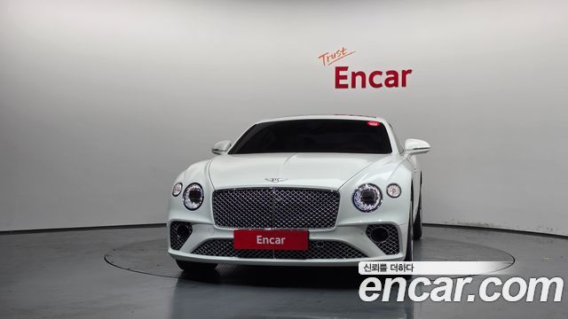 Bentley Continental 4.0 GT — пробег 10 785 км — фото 3 из 5