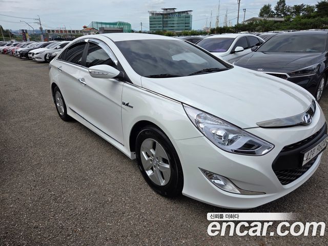 Hyundai Sonata 2.0 Premier — пробег 208 845 км — фото 2 из 5