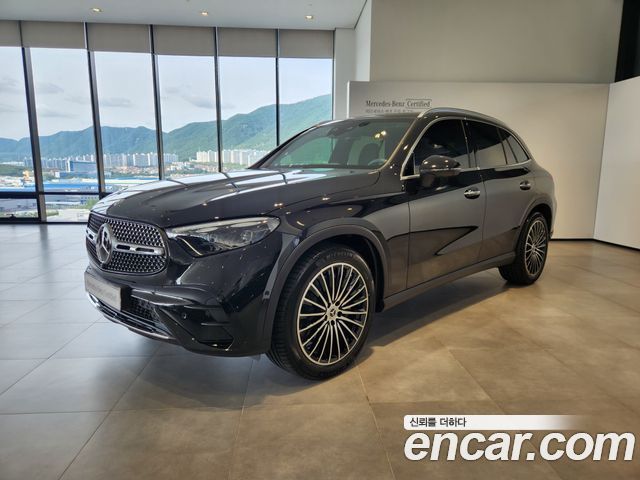 Mercedes-Benz GLC-Class GLC300 4MATIC AMG Line — пробег 1 734 км — фото 1 из 5