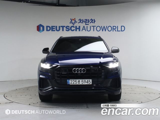Audi Q8 55 TFSI Quattro Premium — пробег 49 000 км — фото 3 из 5
