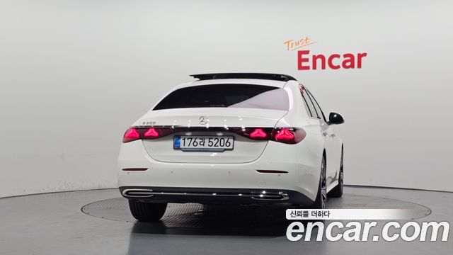 Mercedes-Benz E-Class из Кореи Encar