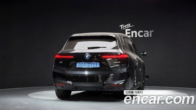 BMW iX из Кореи Encar