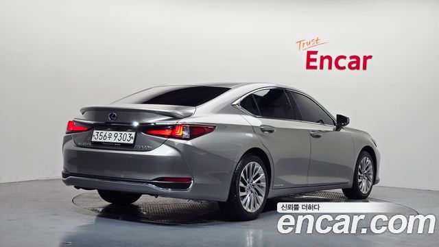 Lexus ES Executive — пробег 47 163 км — фото 2 из 5