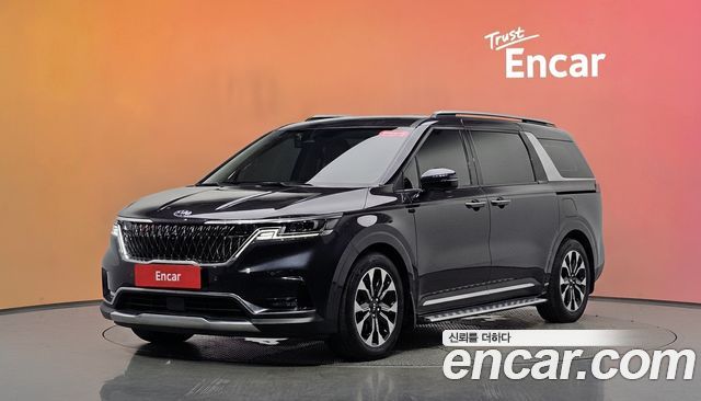 Kia Carnival 9-Seater Signature — пробег 86 271 км — фото 1 из 5