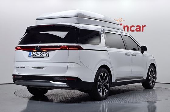 Kia Carnival 9-Seater Signature — пробег 50 663 км — фото 2 из 5