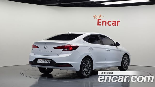 Hyundai AVANTE из Кореи Encar