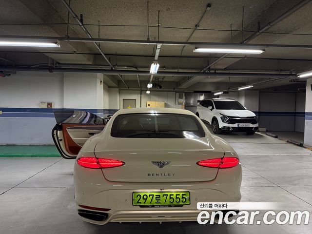 Bentley Continental 4.0 GT Speed — пробег 4 800 км — фото 5 из 5