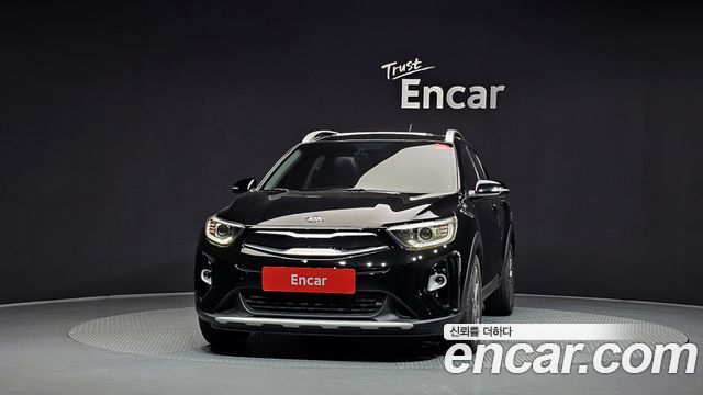 Kia Stonic из Кореи Encar