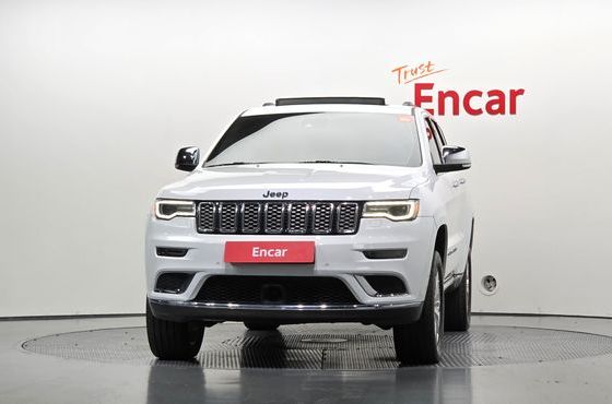 Jeep Cherokee 3.6 Summit WK2 — пробег 140 648 км — фото 3 из 5