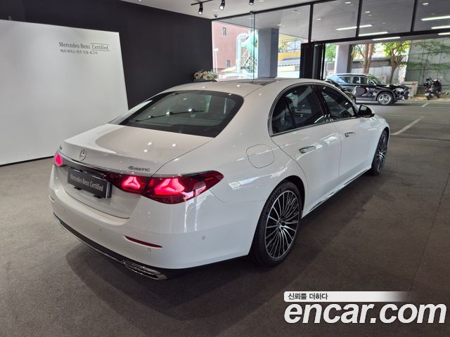 Mercedes-Benz E-Class из Кореи Encar