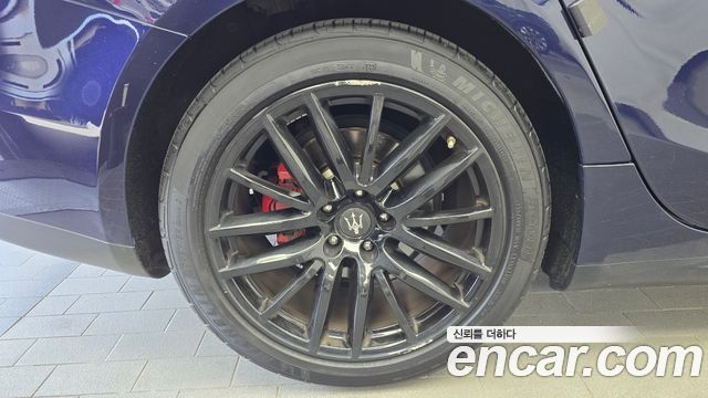 Maserati Ghibli из Кореи Encar