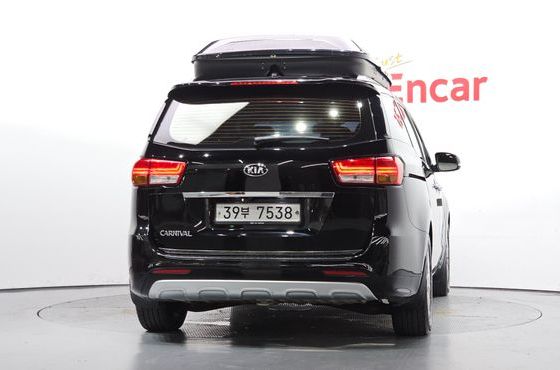 Kia Carnival 9-seater Noblesse — пробег 91 949 км — фото 4 из 5