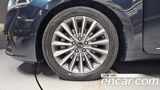 Kia K7 из Кореи Encar
