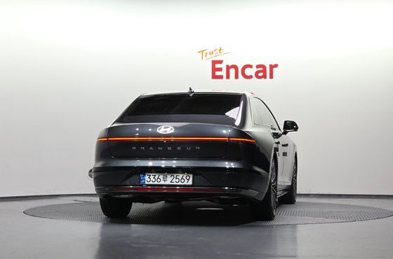 Hyundai Grandeur 3,5 Gasoline 4WD Calligraphy — пробег 18 776 км — фото 4 из 5