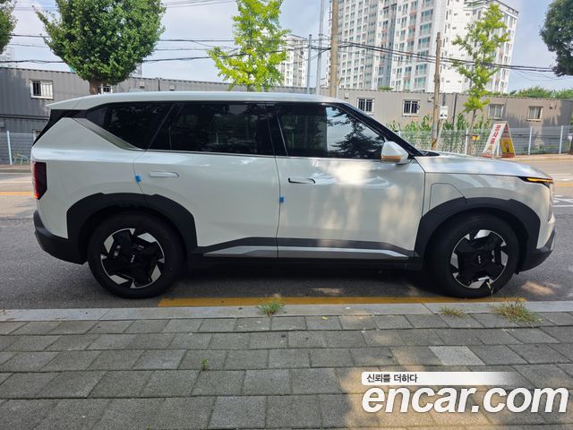 Kia EV5 Long Range 2WD AIr — пробег 1 950 км — фото 2 из 5