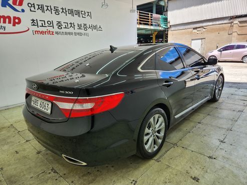 Hyundai Grandeur HG300 Royal — пробег 179 000 км — фото 4 из 5