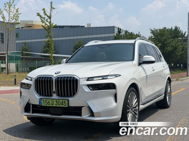 BMW X7 xDrive 40i Design Pure Excellence 6-Seater — пробег 11 343 км — фото 3 из 5