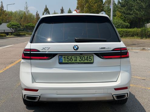 BMW X7 xDrive 40i Design Pure Excellence 6-Seater — пробег 11 343 км — фото 4 из 5