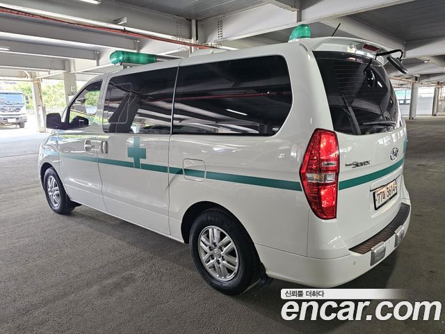 Hyundai Starex Ambulance — пробег 33 000 км — фото 4 из 5